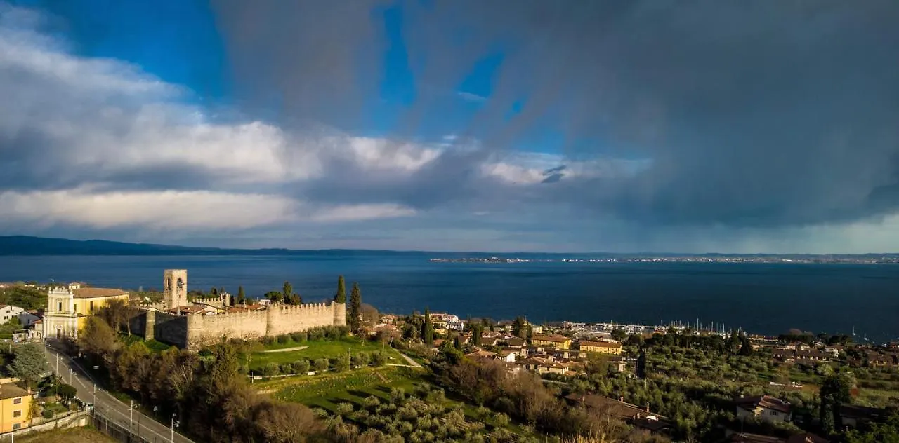 Residenza Elena Apartment Moniga del Garda