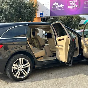 https://you-me-mazzini-home.hotelinveneto.com